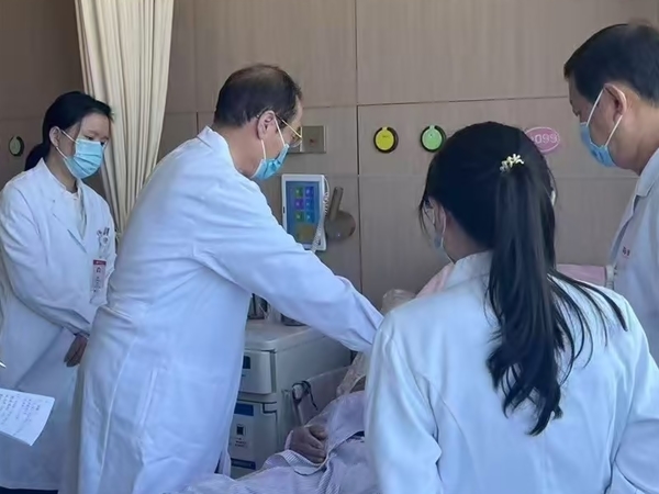 ��Ӣ�䣺��������ʪ����Ѫ֤�Y...